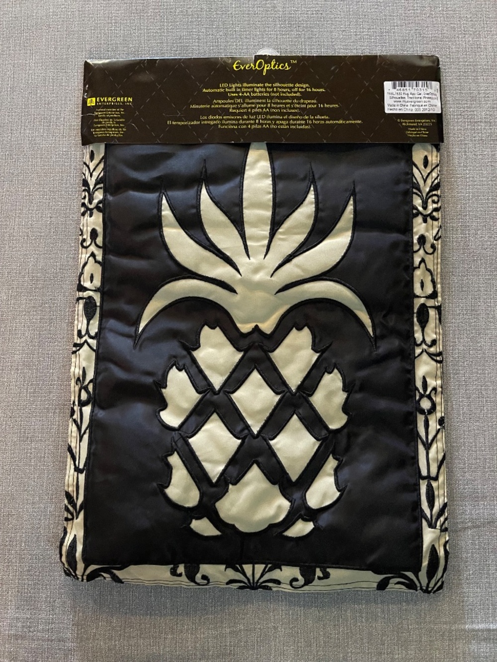 Lot of 3 NEW Double Sided Pineapple Garden Flags - Picture 5 of 9